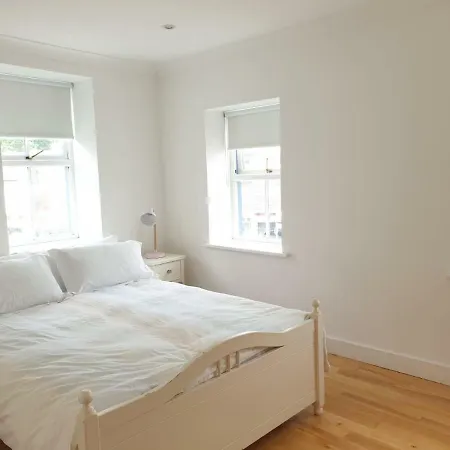 Harbour View Townhouse, Clifden